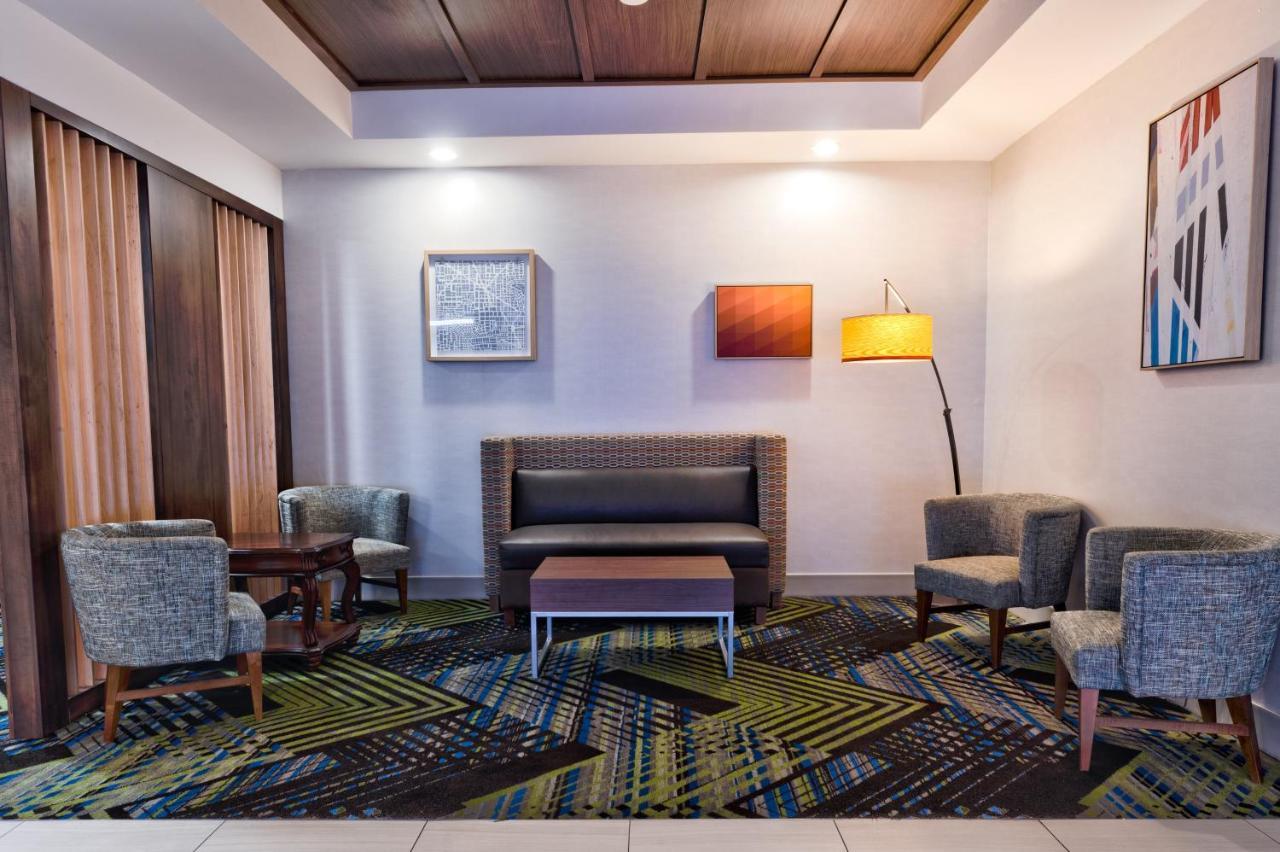 Holiday Inn Express Hotel & Suites Goshen By Ihg Dış mekan fotoğraf