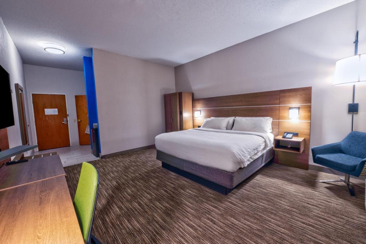 Holiday Inn Express Hotel & Suites Goshen By Ihg Dış mekan fotoğraf